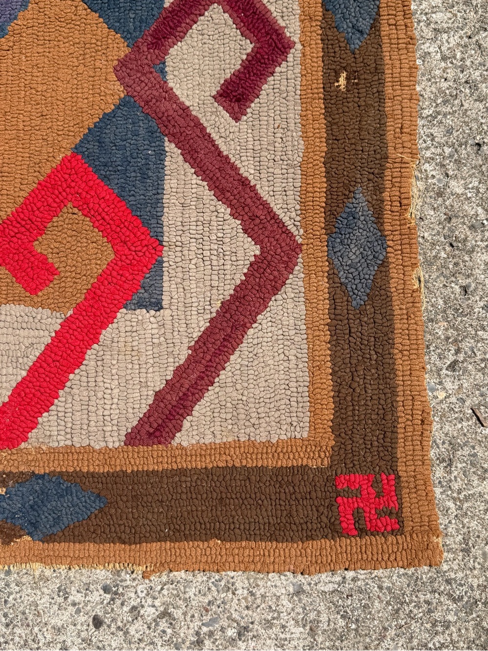 Vintage Navajo Rug - Picture 4 of 11